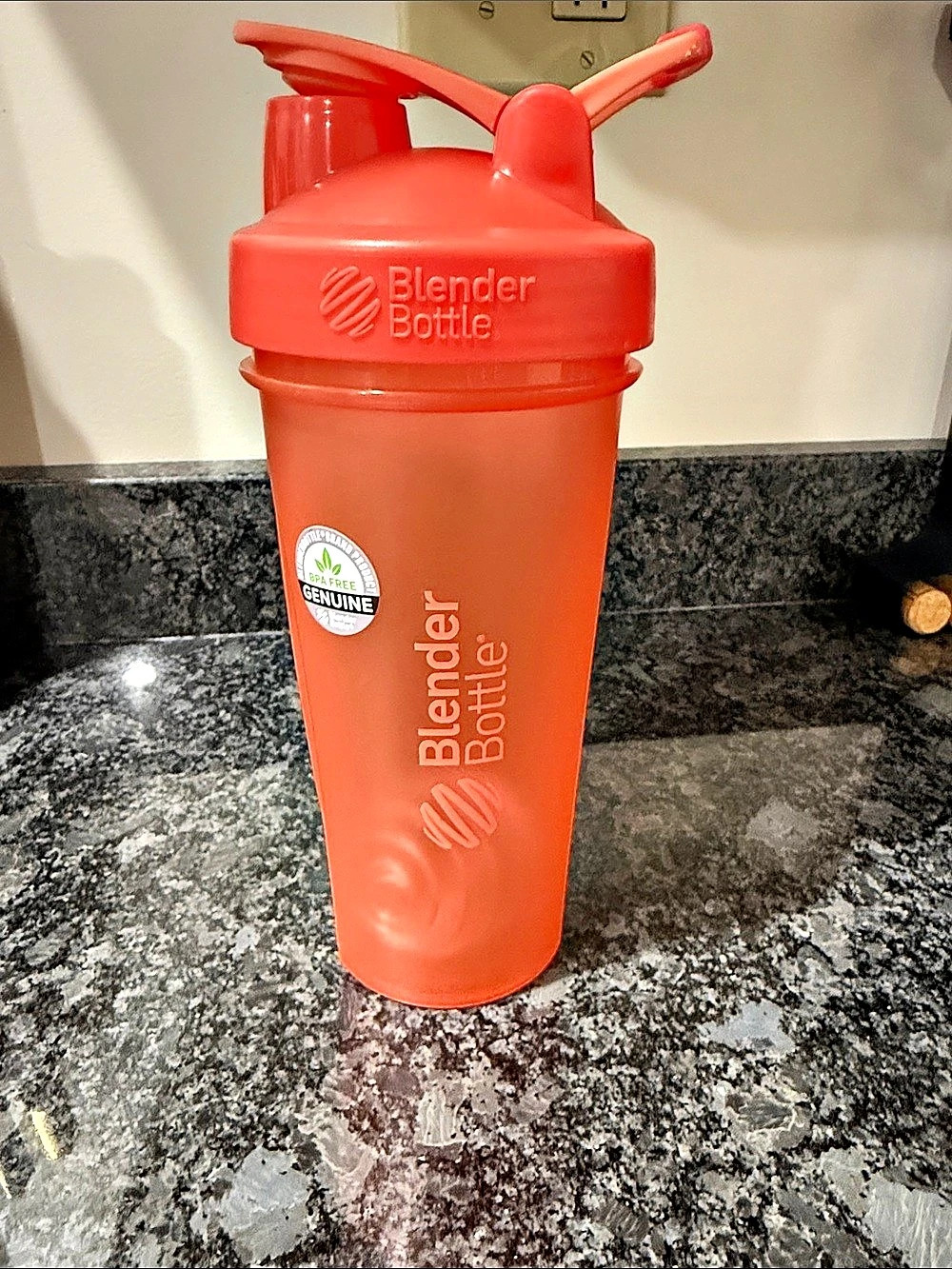 BlenderBottle Classic V2 Shaker Bottle 28 oz Orange